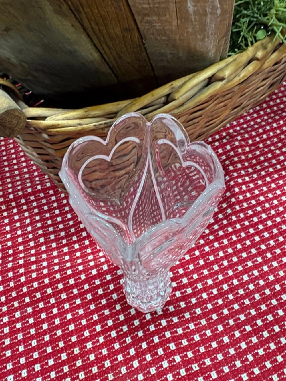 Deplomb  Lead Crystal Heart Vase